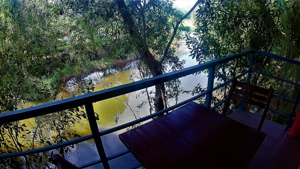 Riverside Ban Cho Lae Eksteriør billede